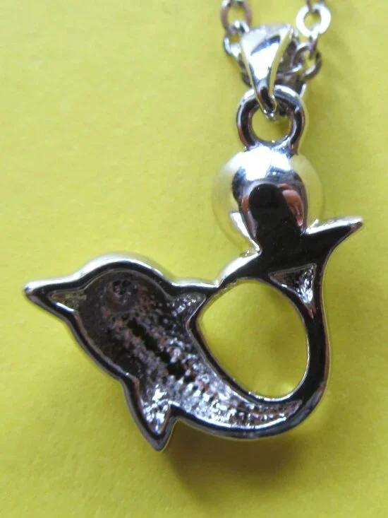 Dolphin necklace - Picture 4 of 4